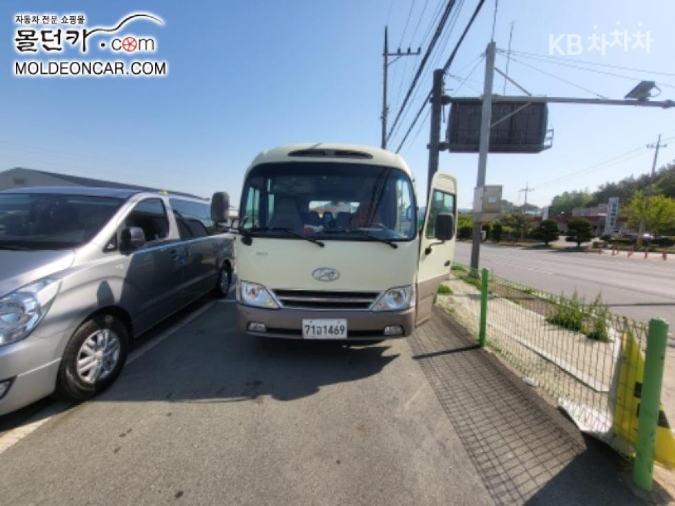 2012 hyundai e-county