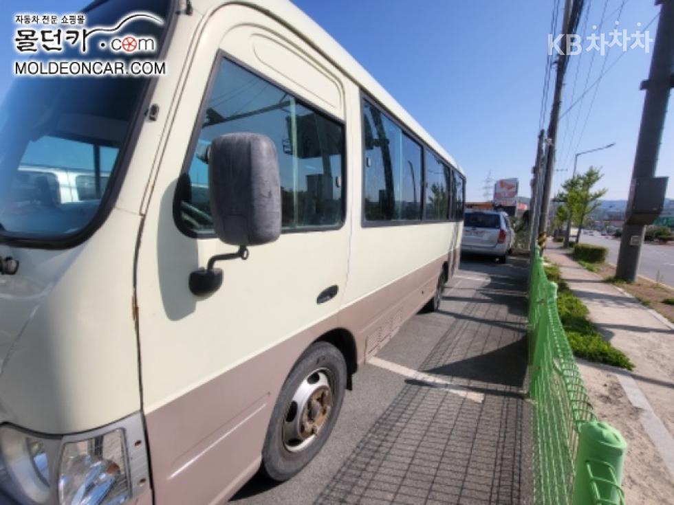 2012 - hyundai e-county
