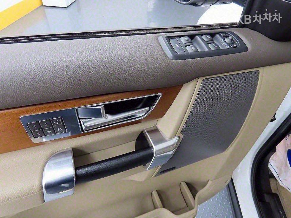 2016 - land rover discovery 4