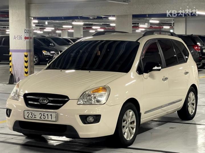 Kia Carens New 2.0 LPI GLX Premium Type 2