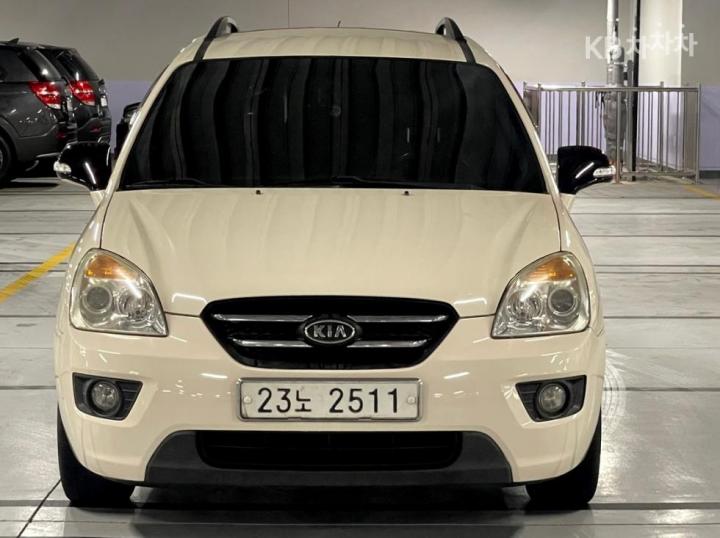 Kia Carens New 2.0 LPI GLX Premium Type 5