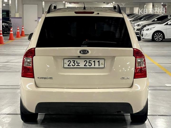 Kia Carens New 2.0 LPI GLX Premium Type 9