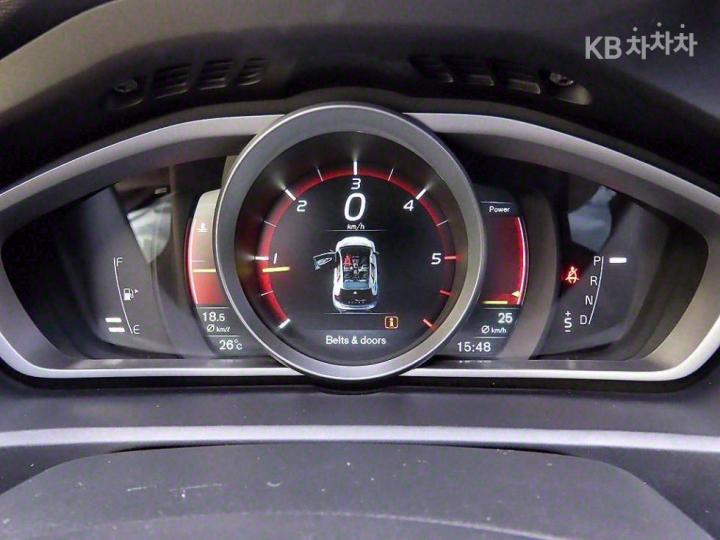 Volvo V40 D3 Momentum 10