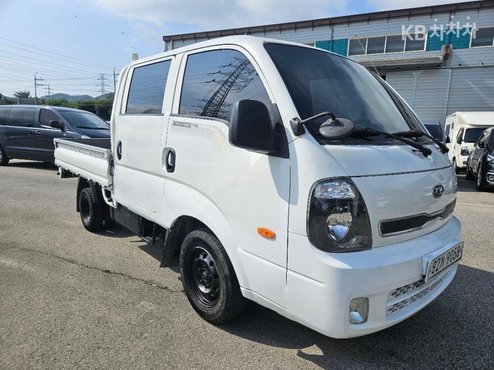2012 - kia bongo iii
