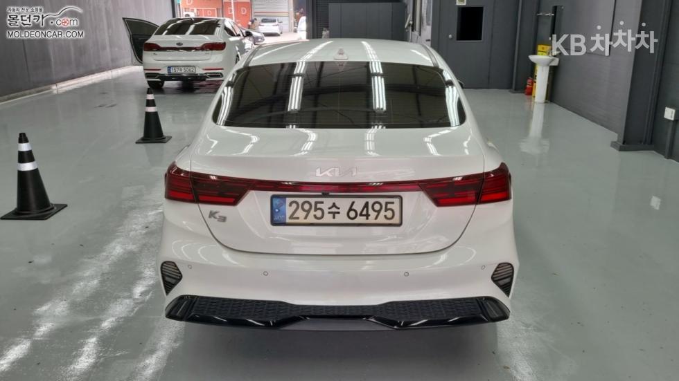 2022 - kia k3