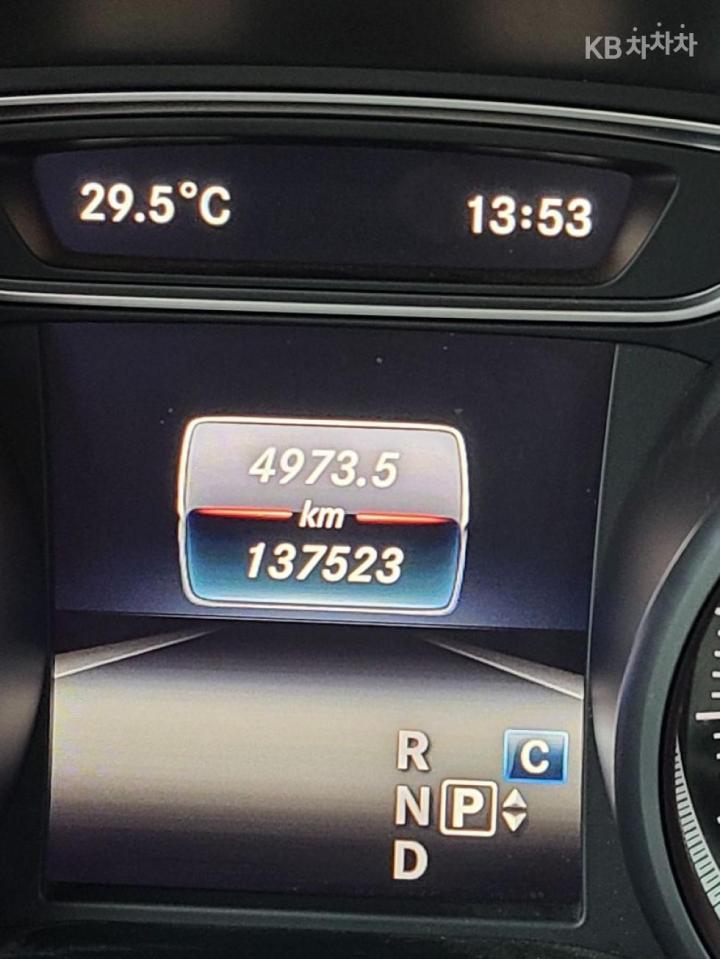 Mercedes-Benz CLA-Class CLA220 AMG Line 9