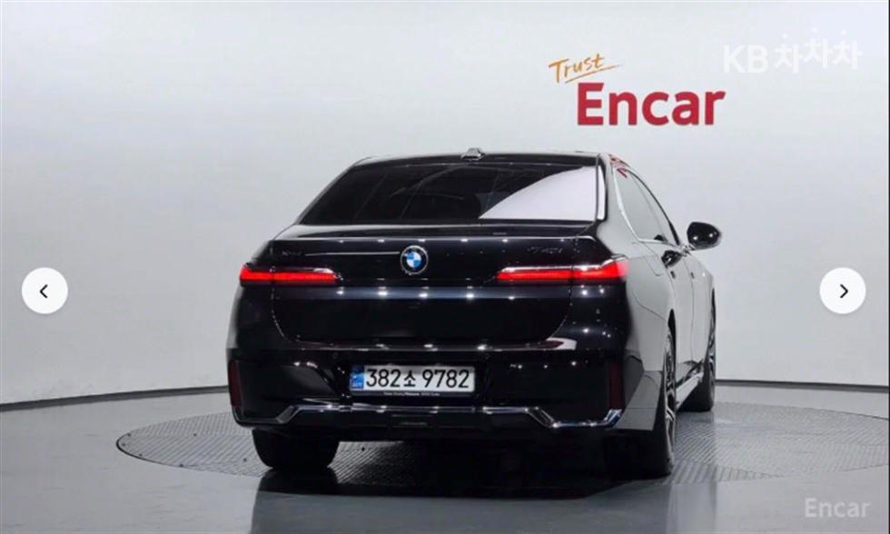 BMW 7er — miniaturë 4