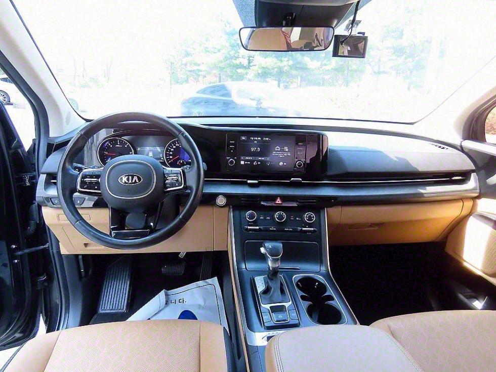 2021 - kia carnival