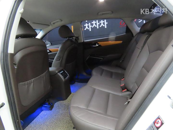 Kia K7 2.2 Diesel Prestige 7