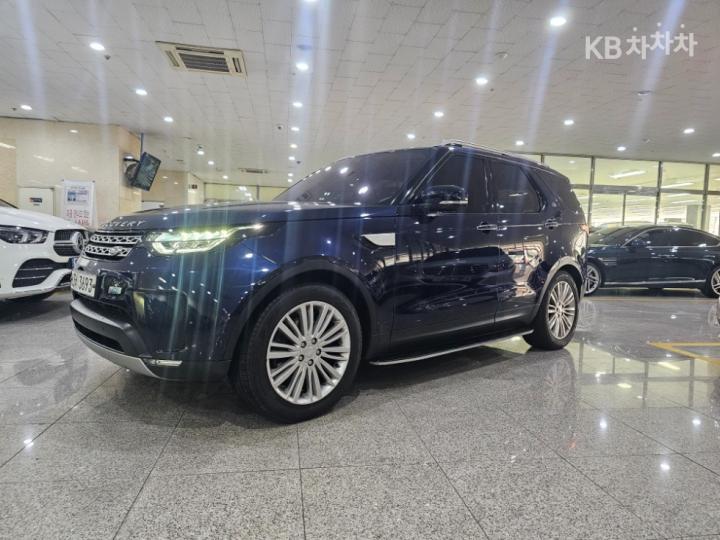 Land Rover Discovery 5 3.0 TD6 HSE Luxury