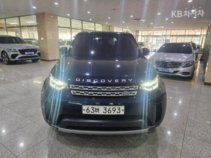 Land Rover Discovery 5 3.0 TD6 HSE Luxury 3