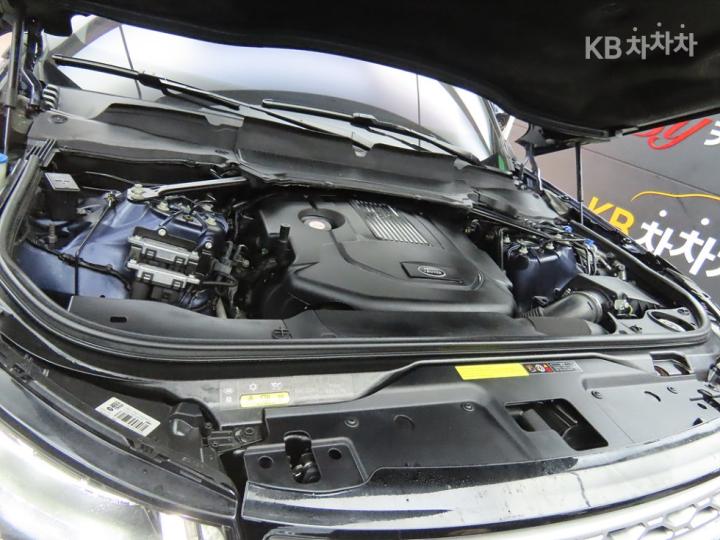 Land Rover Discovery 5 3.0 TD6 HSE Luxury 7