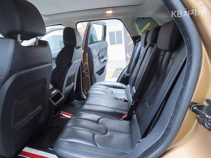 Land Rover Range Rover Evoque 5 Duo 2.2 SD4 Pure 10