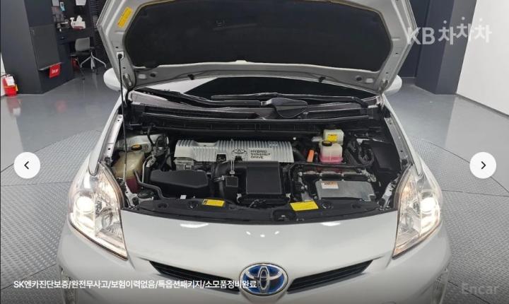 Toyota Prius 1.8 Hybrid E 7