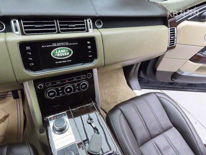 Land Rover Range Rover New 4.4 SDV8 Autobiography 405 8