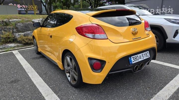 Hyundai Veloster Turbo GDi Extreme Blue Package 5