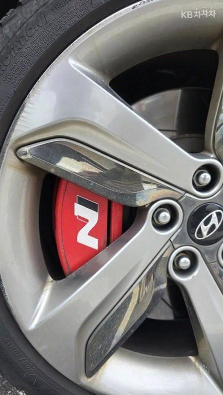 Hyundai Veloster Turbo GDi Extreme Blue Package 8