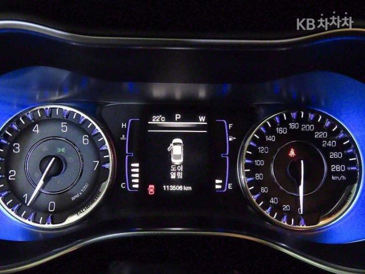 Chrysler 200 2.4 Limited 10