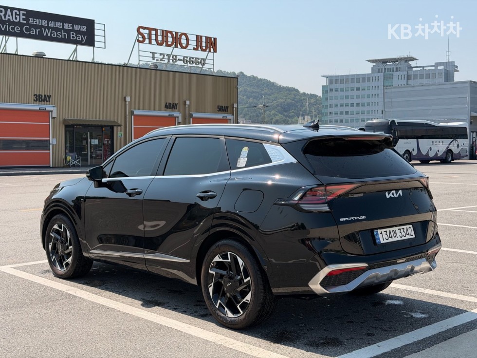 2024 - kia sportage