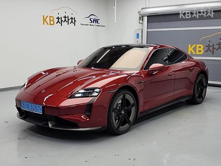 Porsche Taycan Turbo