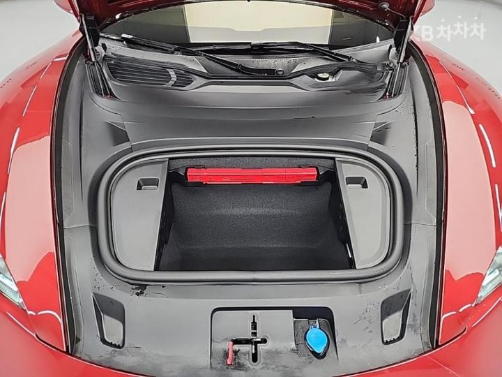 Porsche Taycan Turbo 6