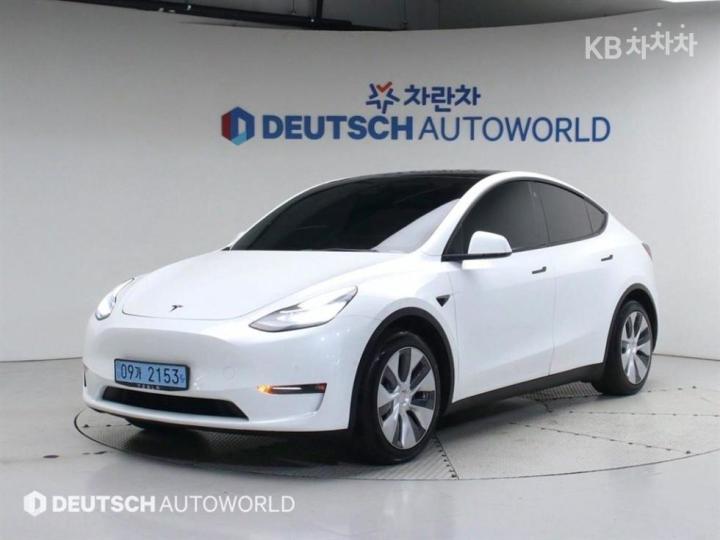 Tesla Model Y Long Range