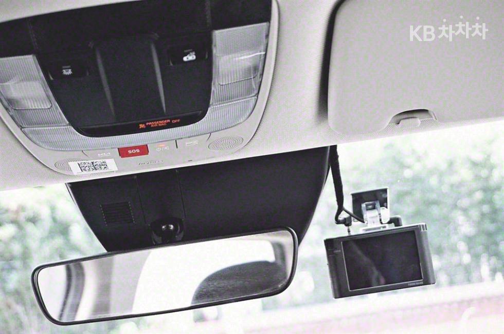 2023 - kia sportage