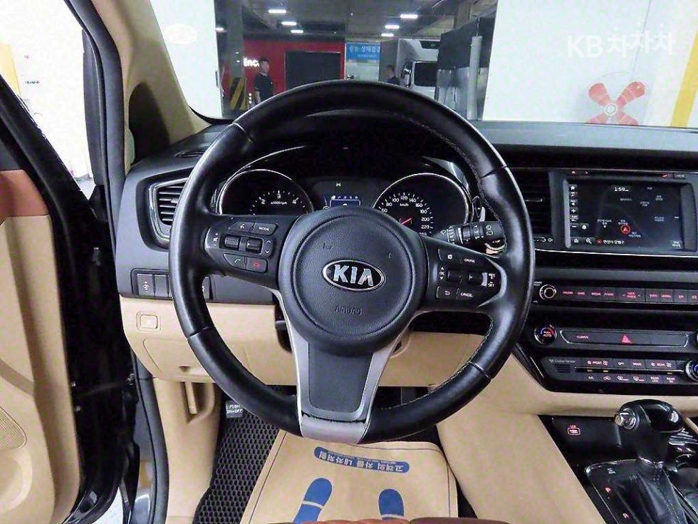 2016 - kia carnival