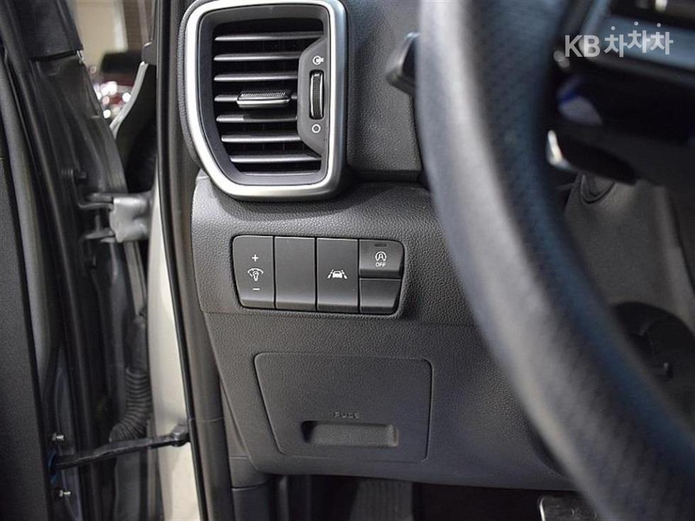 2020 - kia sportage