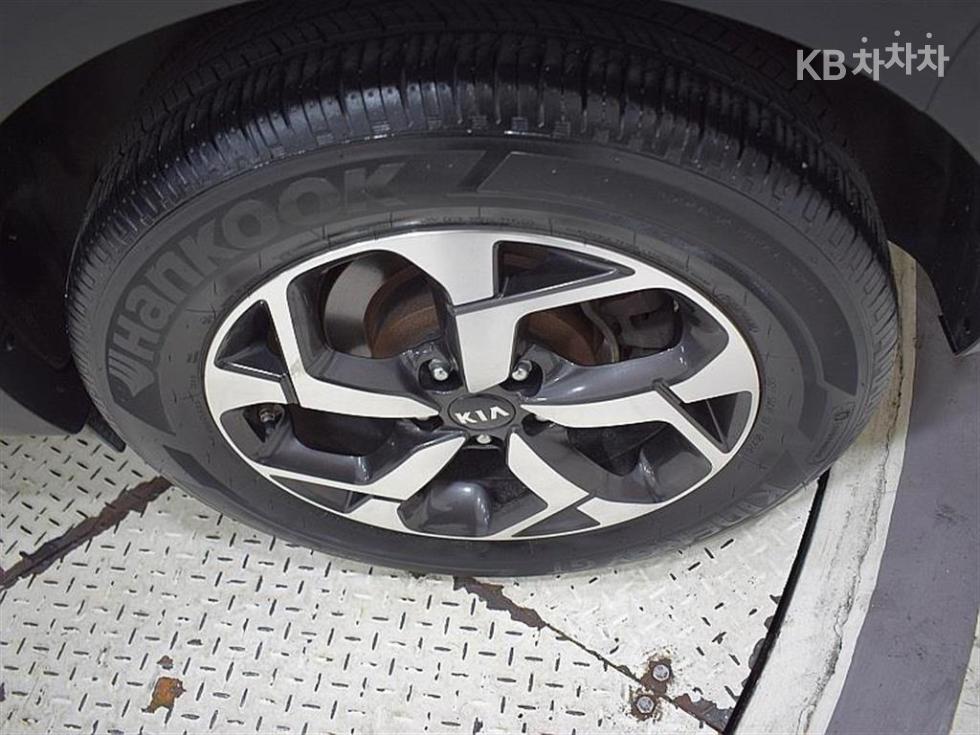2020 - kia sportage