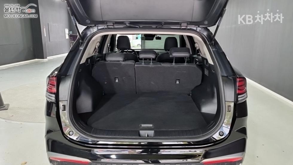 2022 - kia sportage