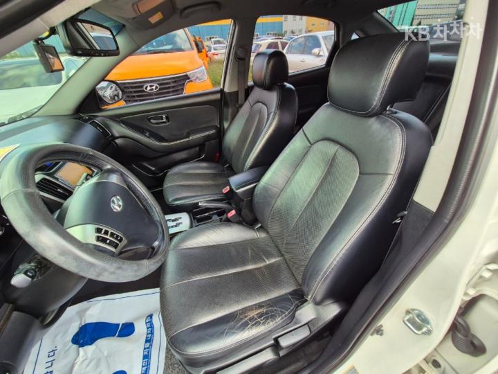 Hyundai Avante Hybrid HDeIII Advanced Pack 10