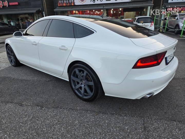 Audi A7 3.0 TDI Quattro Dynamic 6