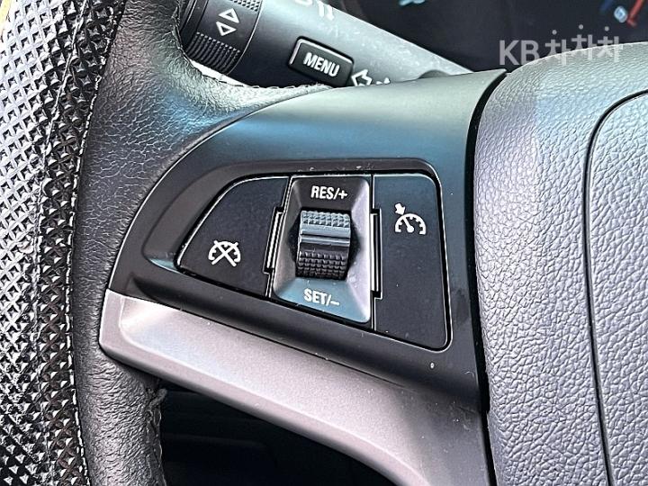 Chevrolet Orlando LTZ Premium 10