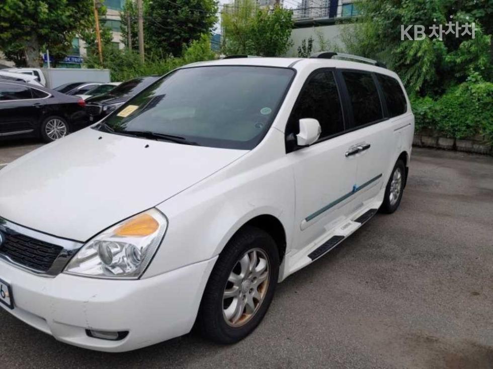 2013 - kia carnival
