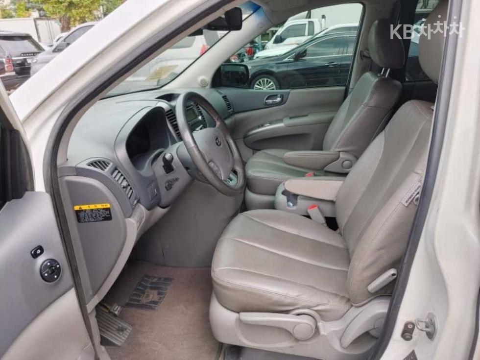 2013 - kia carnival