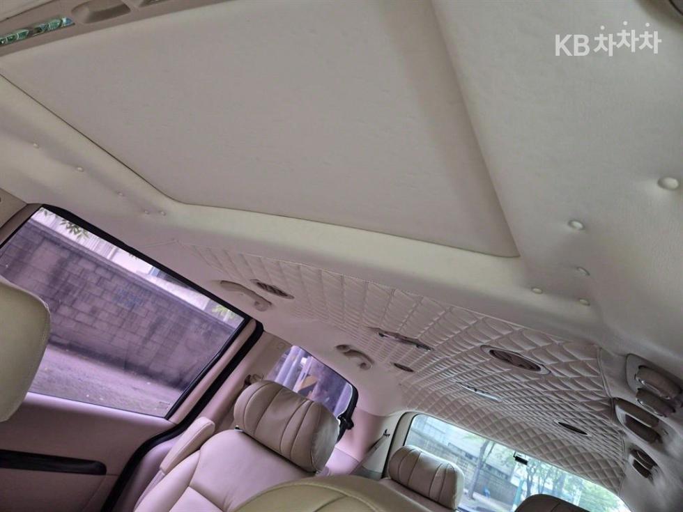 2012 - kia carnival