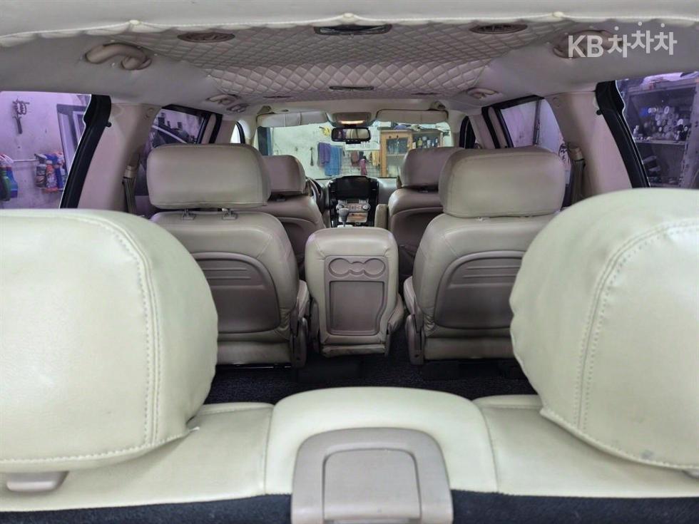 2012 - kia carnival