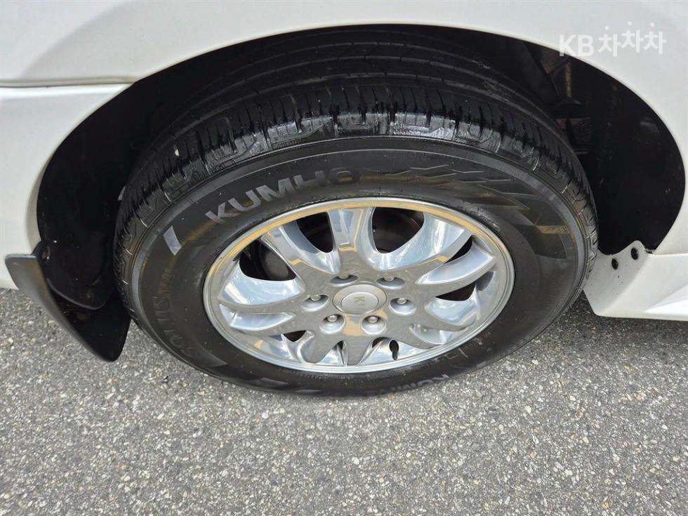2012 - kia carnival