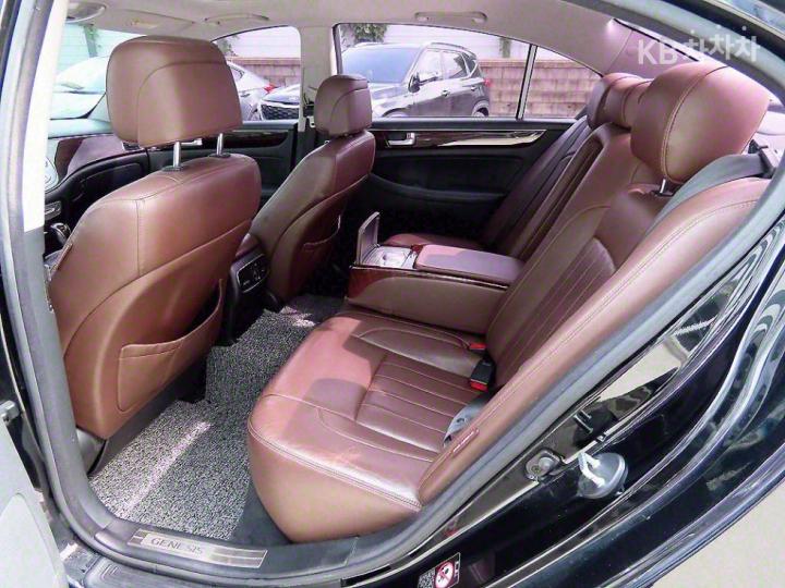 Hyundai Genesis BH330 MODERN Base Type 7