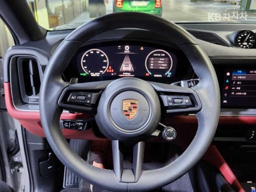 Porsche Cayenne — miniaturë 7