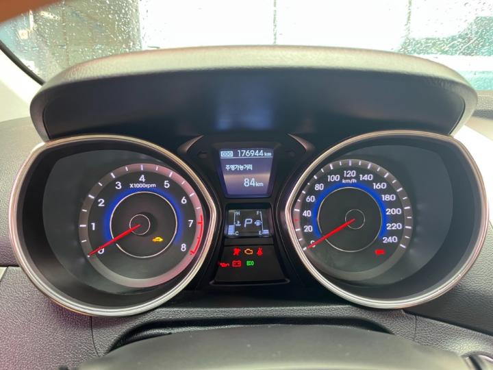 Hyundai Avante MD M16 GDi PREMIER 6