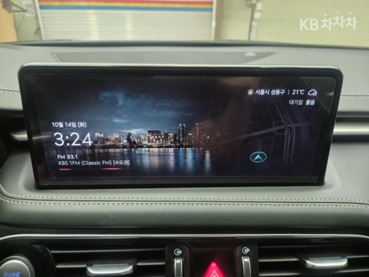 Genesis G70 2.0T Standard 10