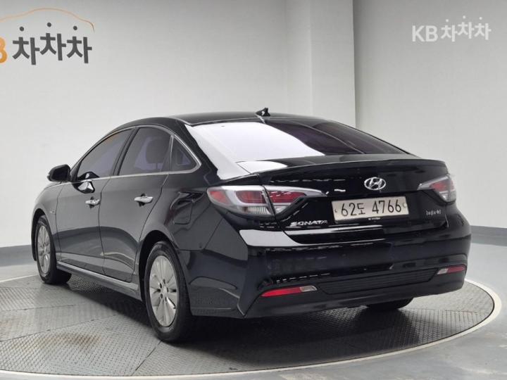 Hyundai Sonata LF Hybrid 2.0 HEV Modern 3
