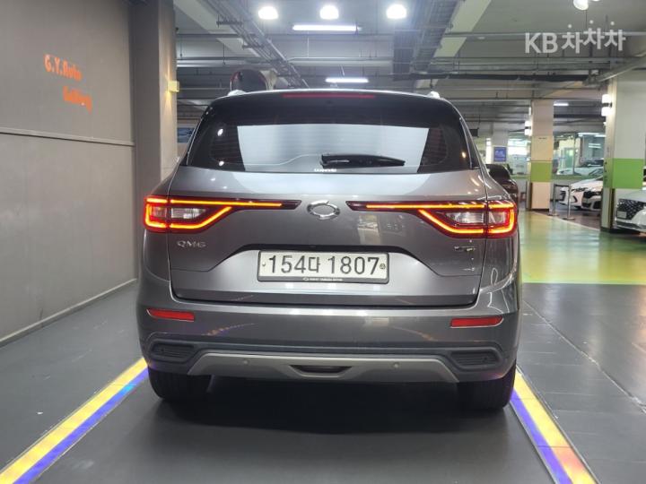 Renault QM6 2.0 LPe 2WD RE 5