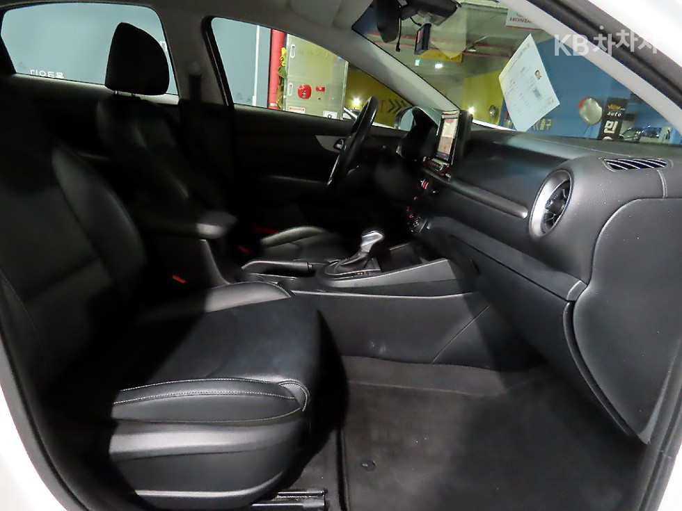 2021 - kia k3
