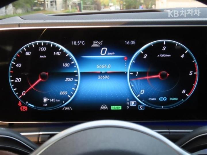 Mercedes-Benz GLE-Class 300 d 4Matic - фото 5