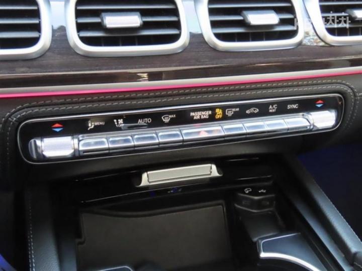 Mercedes-Benz GLE-Class 300 d 4Matic - фото 7