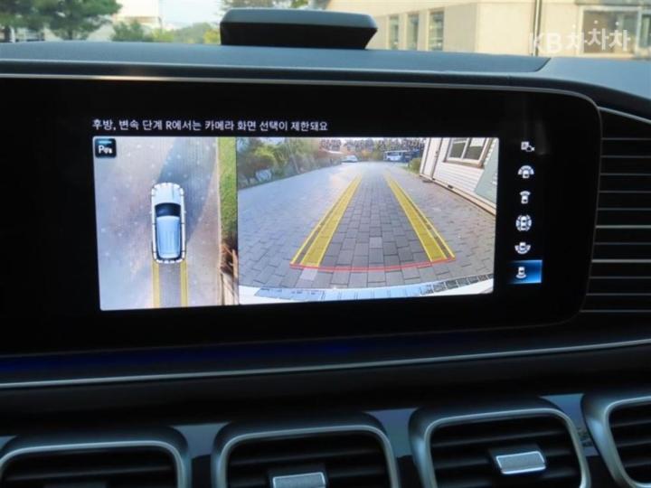 Mercedes-Benz GLE-Class 300 d 4Matic - фото 9