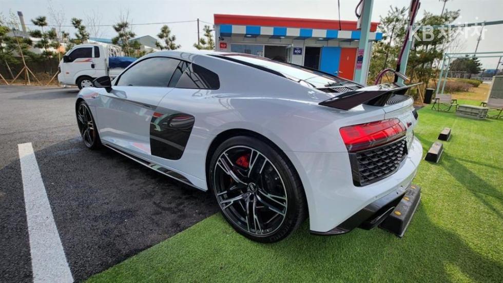 Audi R8 — miniaturë 9